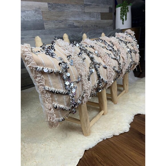 Vintage Moroccan Handira Pillow, Berber Wedding Blanket Cushion 03YS00896 - Picture 5 of 10